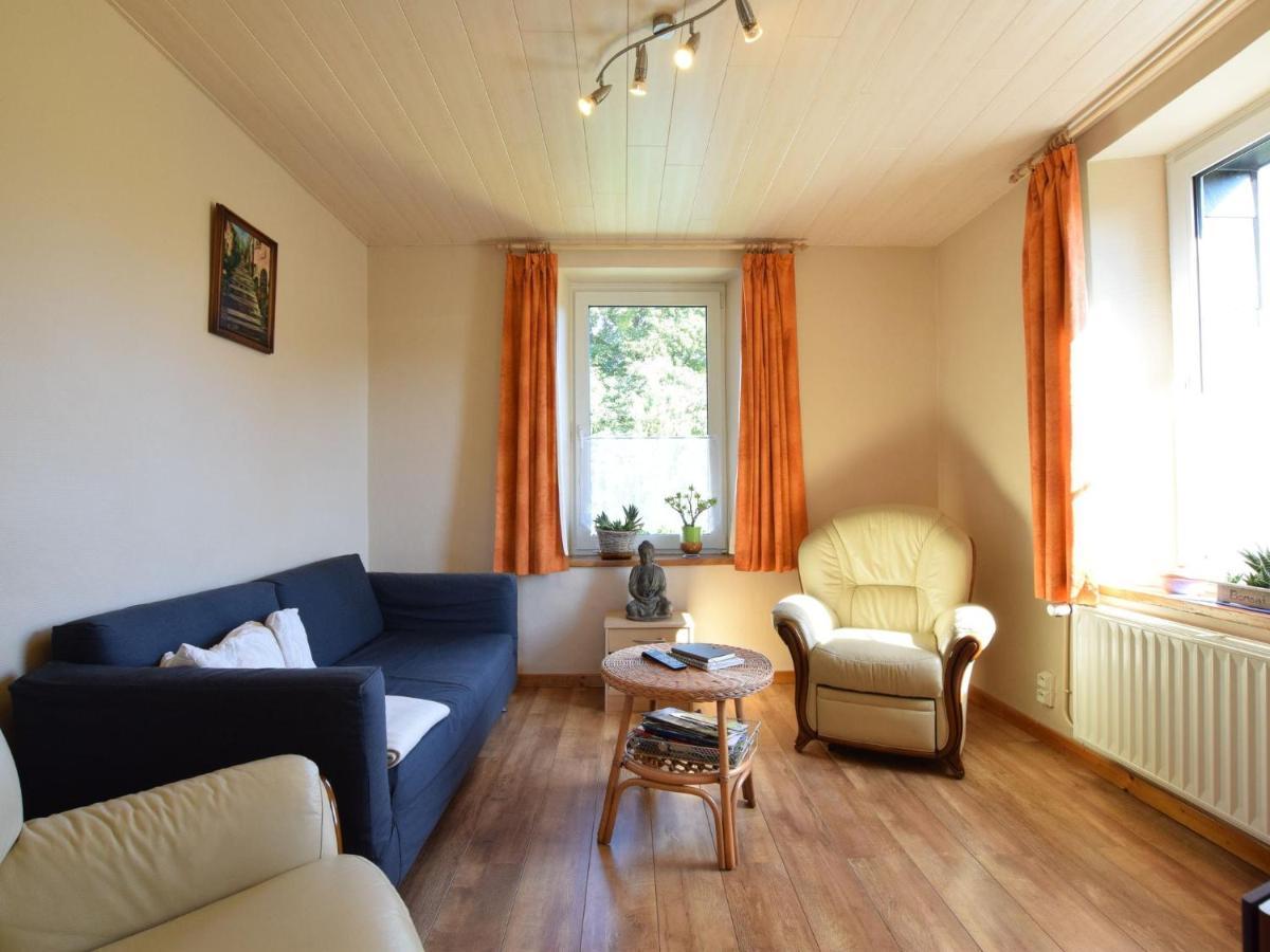 Cozy Holiday Home Near The Forest In Bovigny Gouvy ภายนอก รูปภาพ