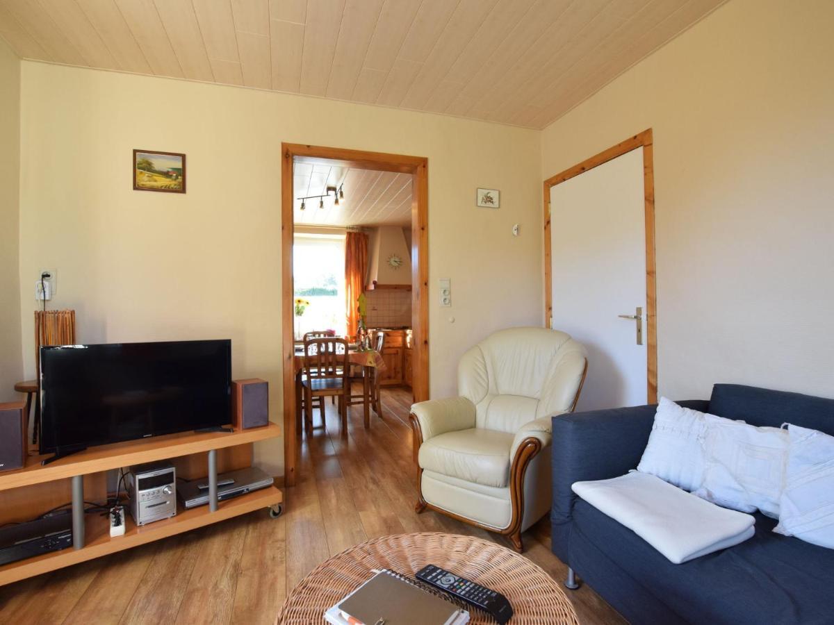 Cozy Holiday Home Near The Forest In Bovigny Gouvy ภายนอก รูปภาพ
